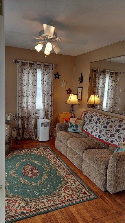 766 Oakland Beach Ave, Warwick, RI 02889 - photo 5