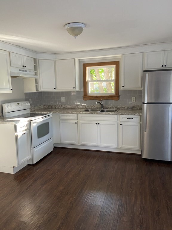 91 Pine Grove Ave unit 1, Bellingham, MA 02019 - photo 6