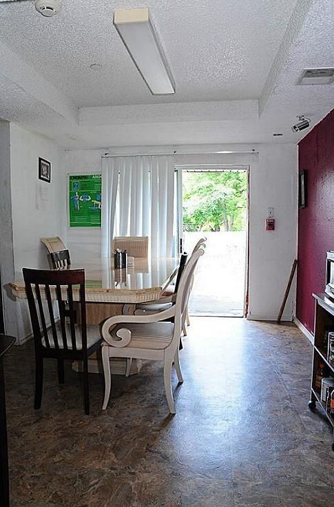 9616 Beckley St, Houston, TX 77088 - photo 2