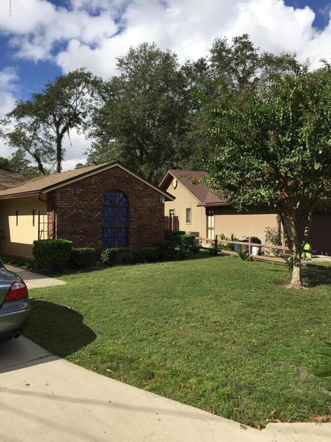 2516 San Sago Ln, Jacksonville, FL 32216 - photo 4