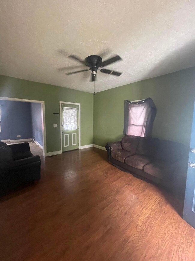 233 Owens St, Marion, OH 43302 - photo 4