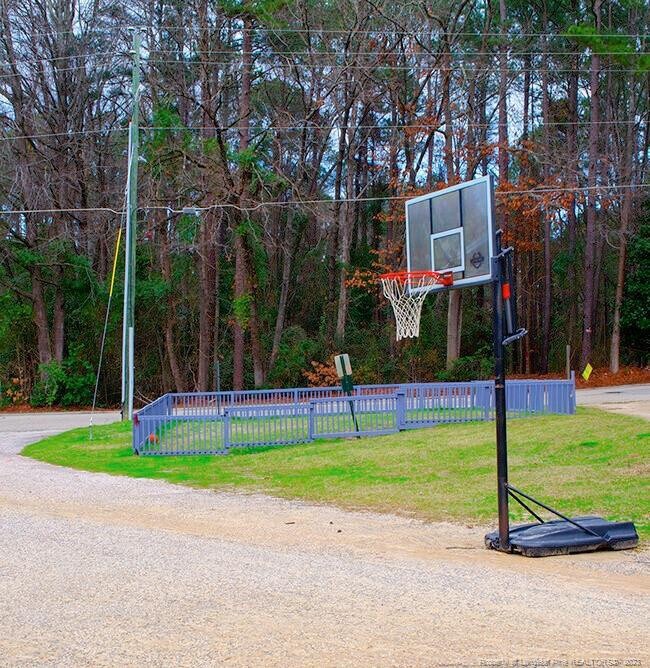 3207 Tallywood Dr unit 8, Fayetteville, NC 28303 - photo 4