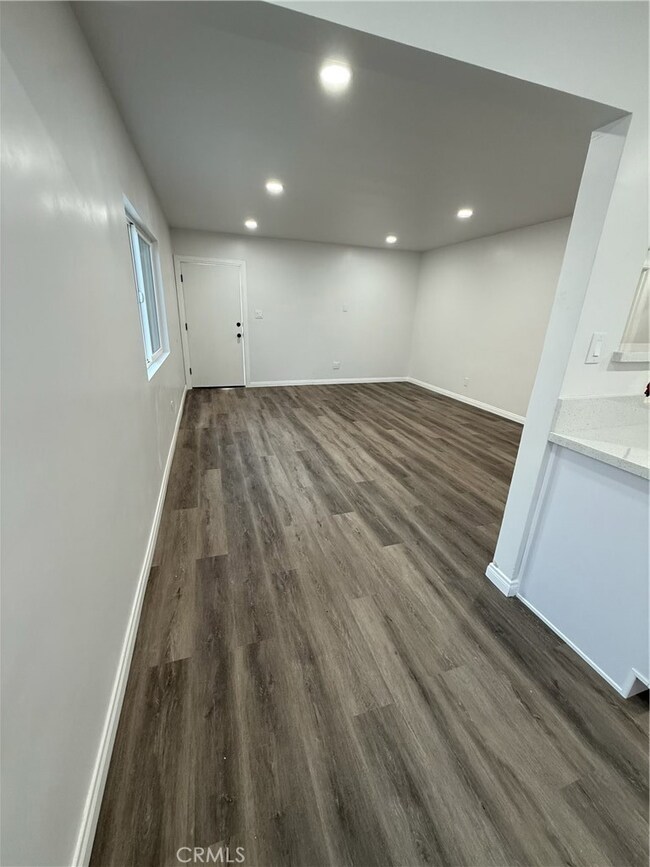 932 S 5th St unit 2, Montebello, CA 90640 - photo 4