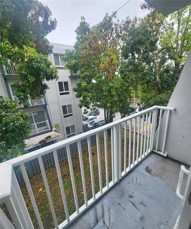 11140 SW 196th St unit C312, Cutler Bay, FL 33157 - photo 6