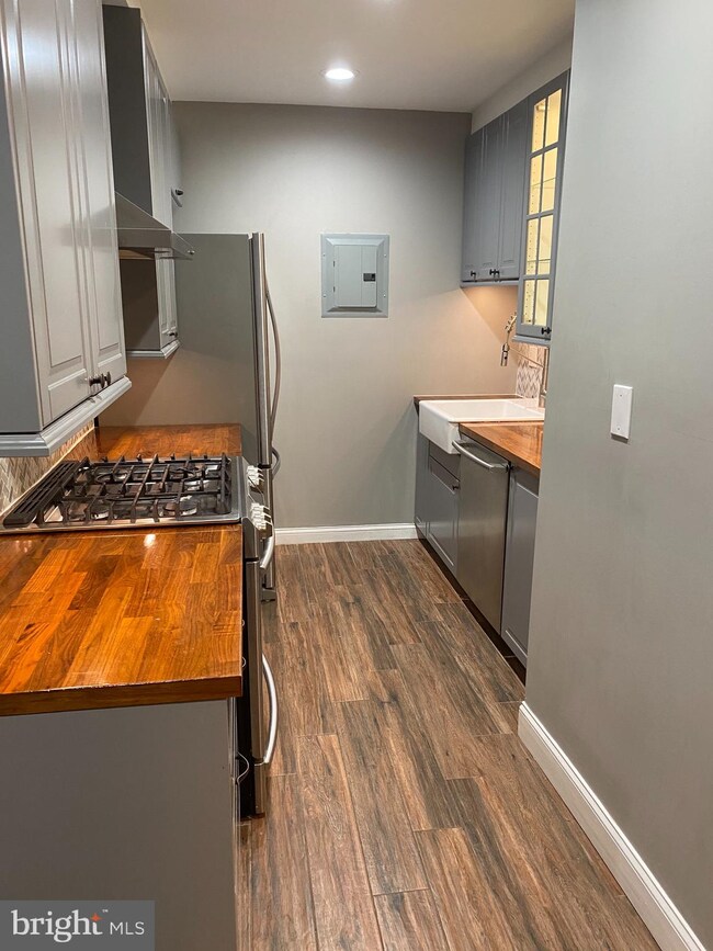 1 Silverwood Cir unit 3, Annapolis, MD 21403 - photo 4