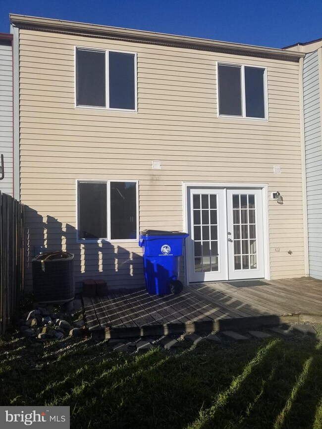 119 Savannah Ct, Walkersville, MD 21793 - photo 2