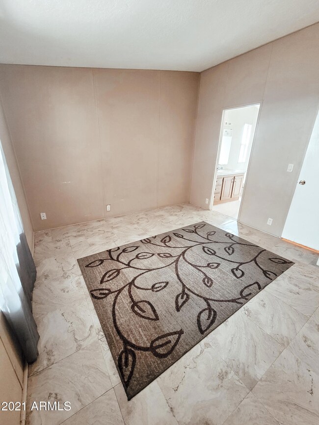 5002 W Bethany Home Rd unit 100, Glendale, AZ 85301 - photo 6