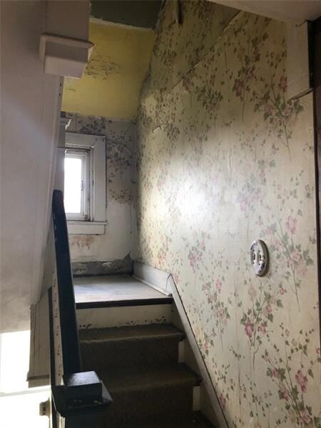 1054 Beaver Ave, Midland, PA 15059 - photo 5