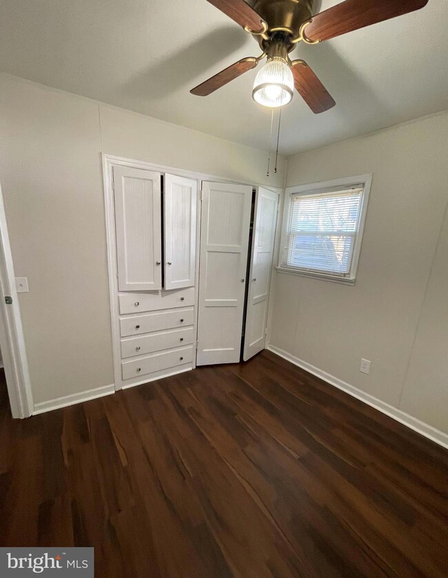 1069 Fireside Ave, Ewing, NJ 08618 - photo 5