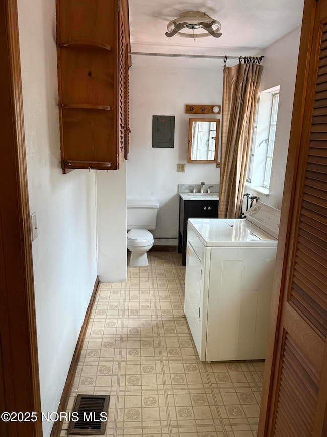 5737 Yermo Dr, Toledo, OH 43613 - photo 6