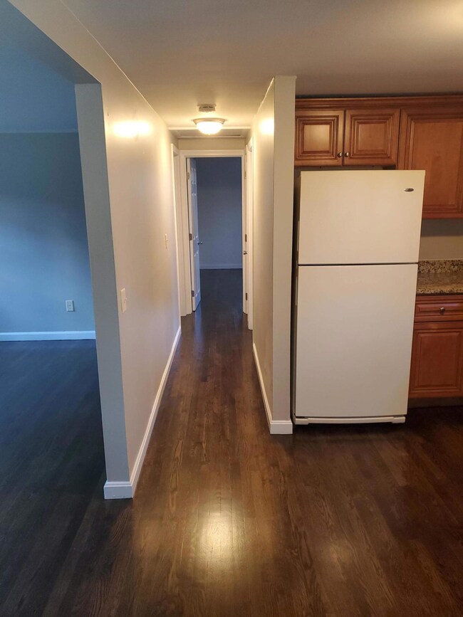 4 Circuit Rd N, West Yarmouth, MA 02673 - photo 5