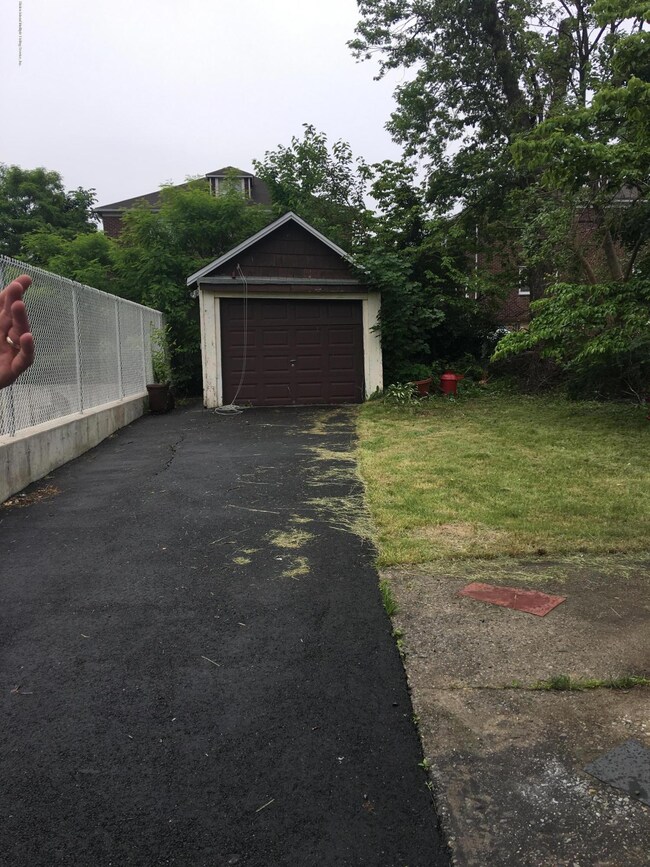 17 Wheeler Ave, Staten Island, NY 10314 - photo 4