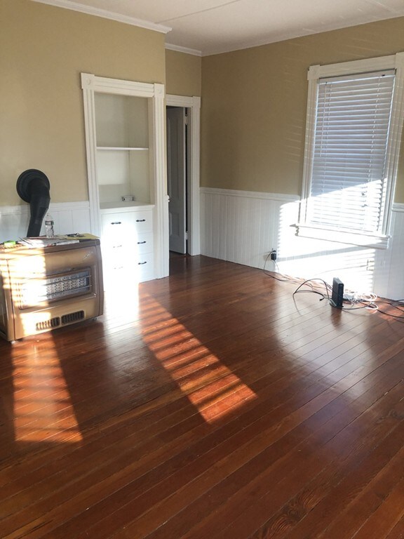 58 Garfield St unit 1, Fall River, MA 02721 - photo 3