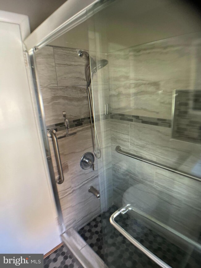 12326 Flamingo Ln, Bowie, MD 20715 - photo 5