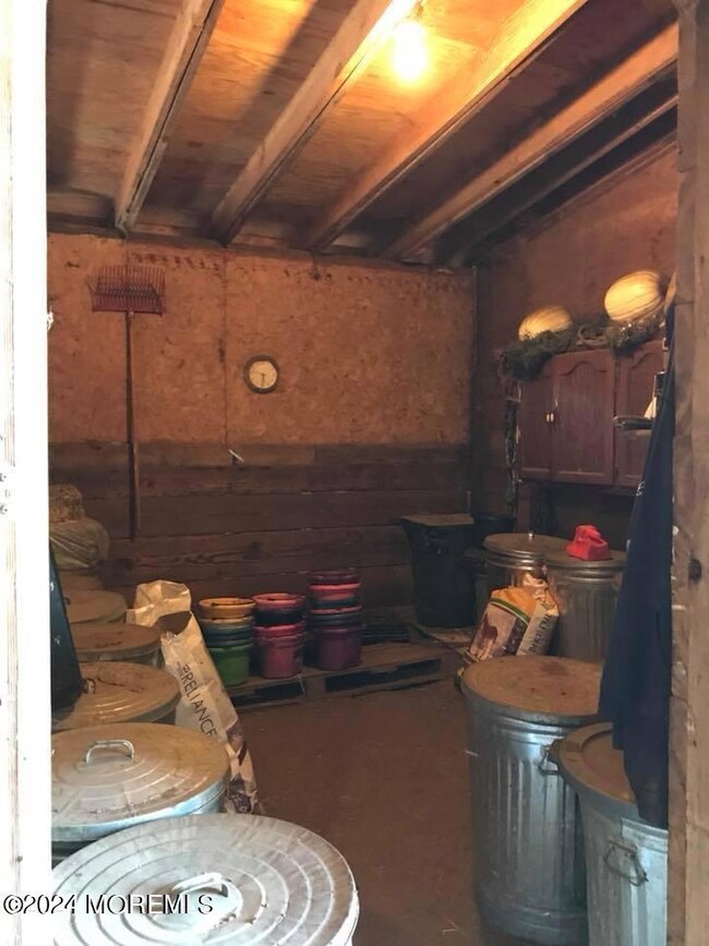 1064 Maxim Southard Rd unit Equestrian Facility, Howell, NJ 07731 - photo 6