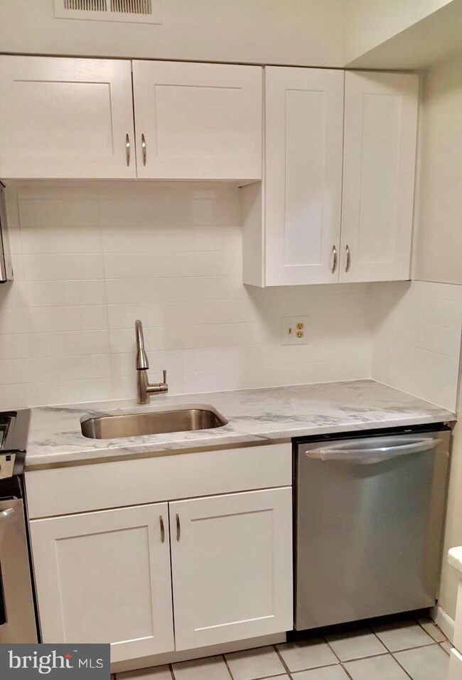 6089 Majors Ln unit K1, Columbia, MD 21045 - photo 3