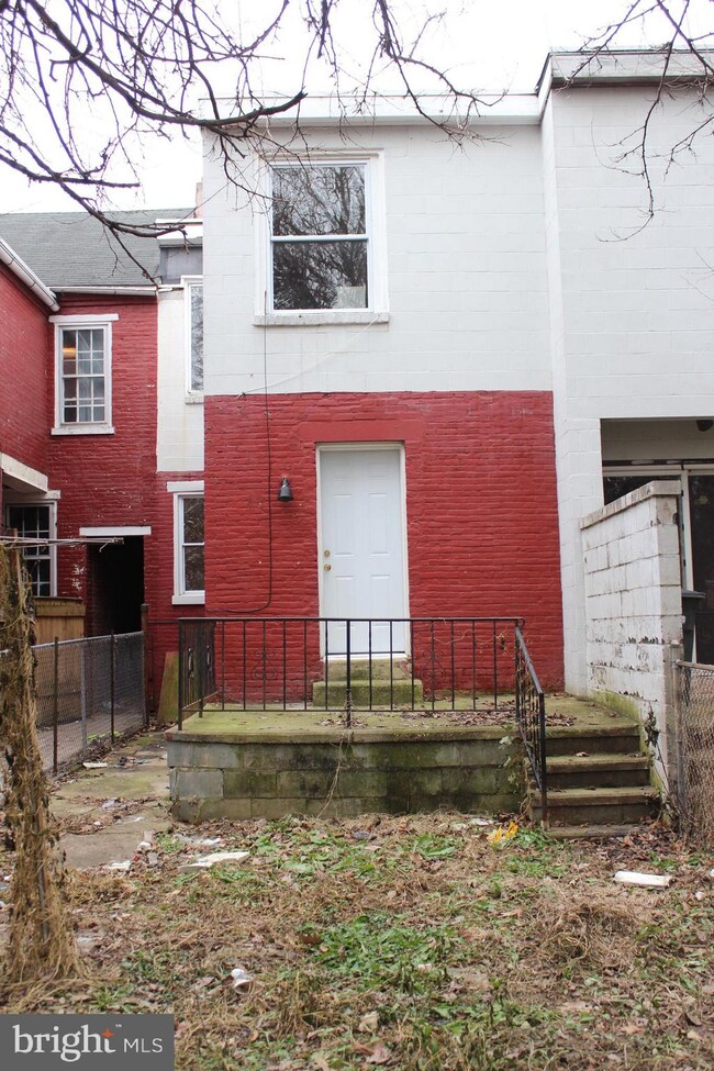 465 Pershing Ave, Lancaster, PA 17602 - photo 4