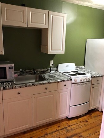 541 Haverhill St unit 2A, Lawrence, MA 01841 - photo 3