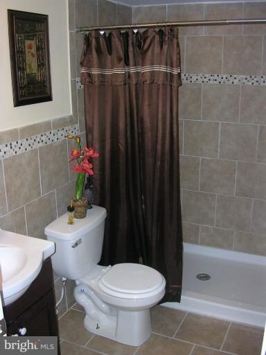 1372 Harford Square Dr, Edgewood, MD 21040 - photo 2