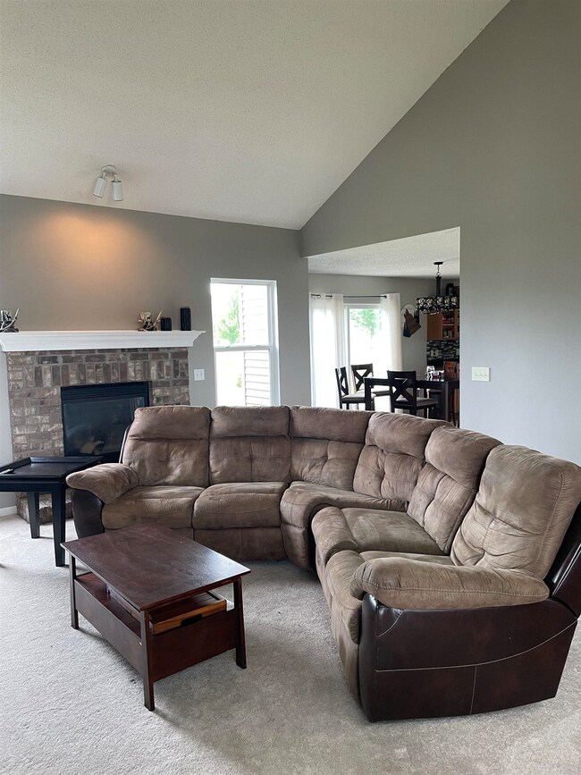 9409 Acacia Passage, Fort Wayne, IN 46835 - photo 4