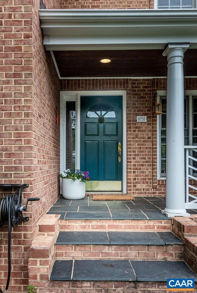 928 Marshall St, Charlottesville, VA 22901 - photo 3