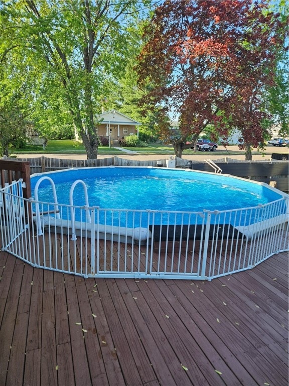 Above ground pool