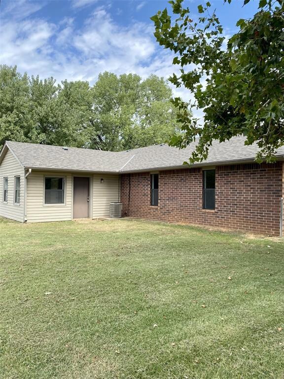 2 James Ray Dr, Shawnee, OK 74801 - photo 5