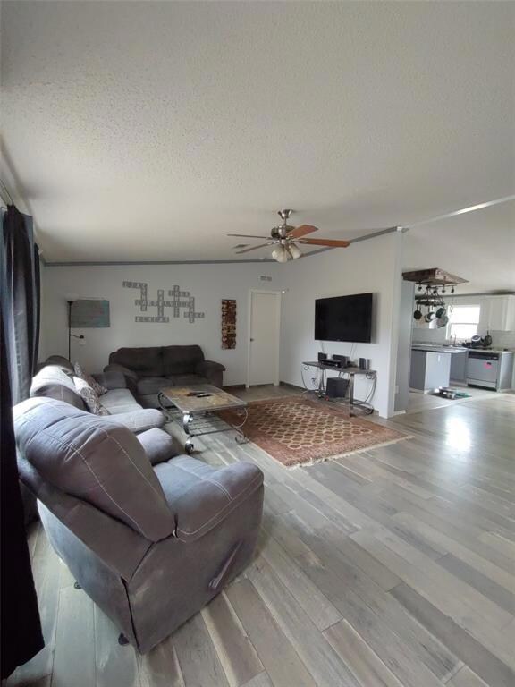 276 Prairie Ln, Azle, TX 76020 - photo 2