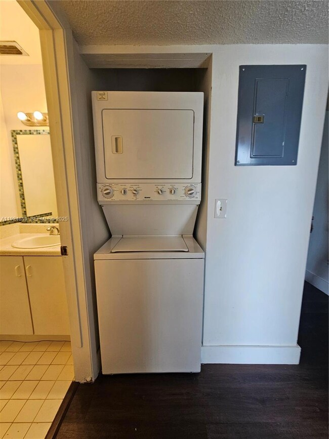 1002 Adams Ave unit 1002E, Homestead, FL 33034 - photo 7