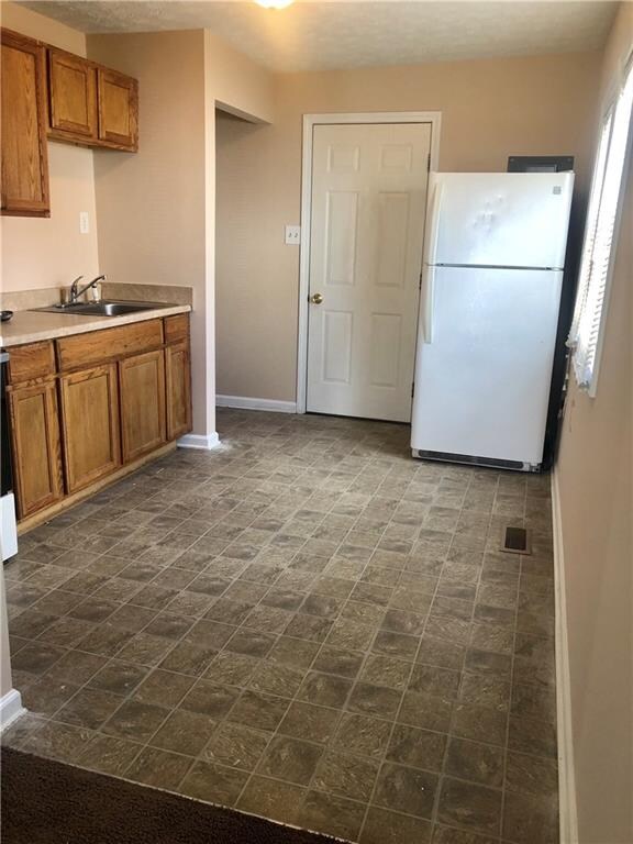 222 3rd St, Tipton, IN 46072 - photo 4