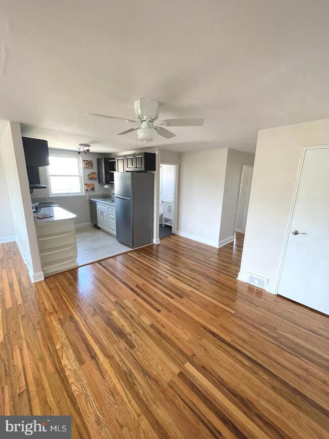 104 Clement Rd unit C, Oreland, PA 19075 - photo 4