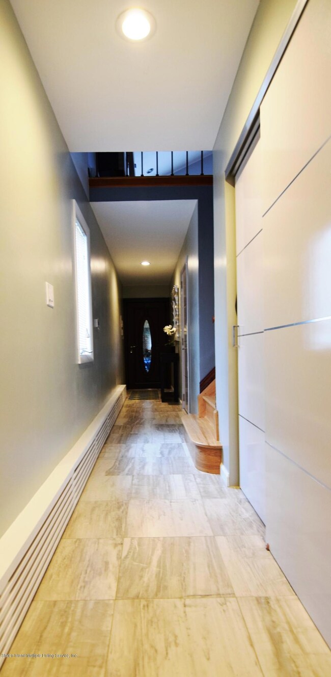 (5) Hallway Closets and Entry Foyer