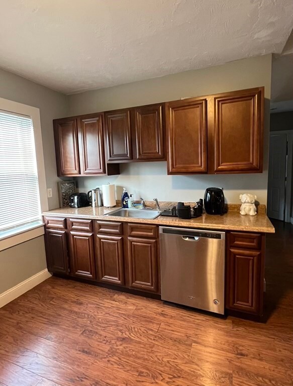 28 Gordon St unit 28, Somerville, MA 02144 - photo 3