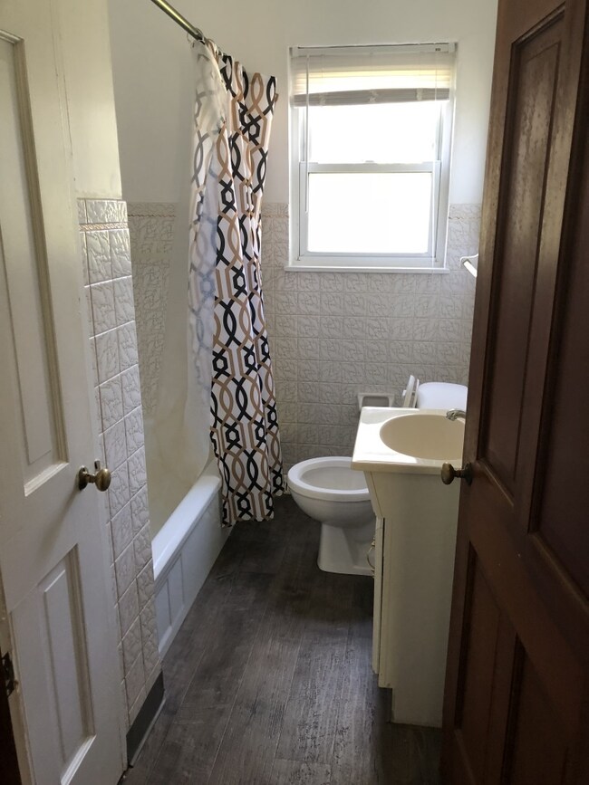 1715 E 25th St, Muncie, IN 47302 - photo 6