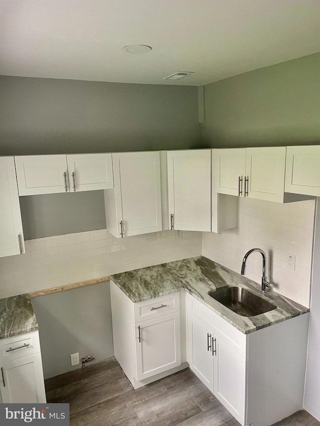 924 Maple Terrace, Darby, PA 19023 - photo 6