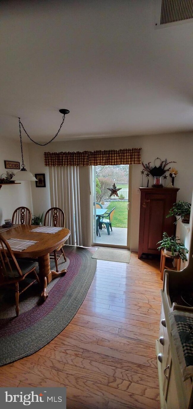 12 Chadwick Ct, Trenton, NJ 08691 - photo 5