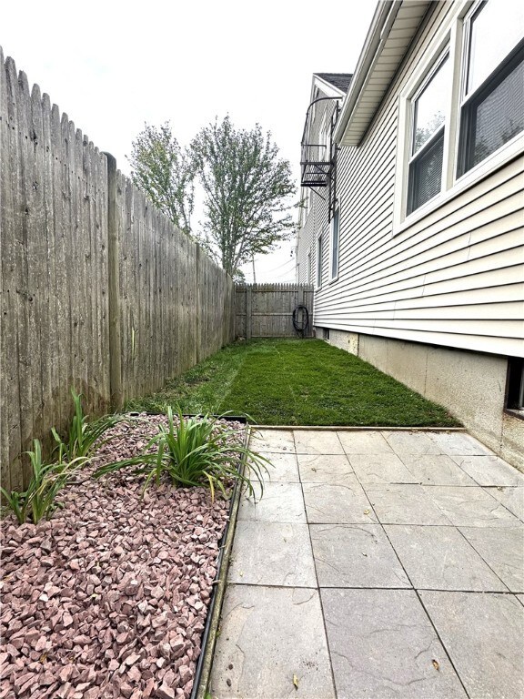 65 Stevens Rd, Cranston, RI 02910 - photo 7