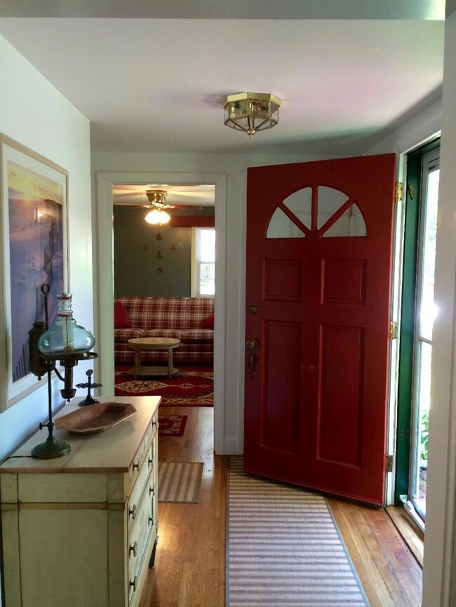 98 Kennedy Cir, Hyannis, MA 02601 - photo 3