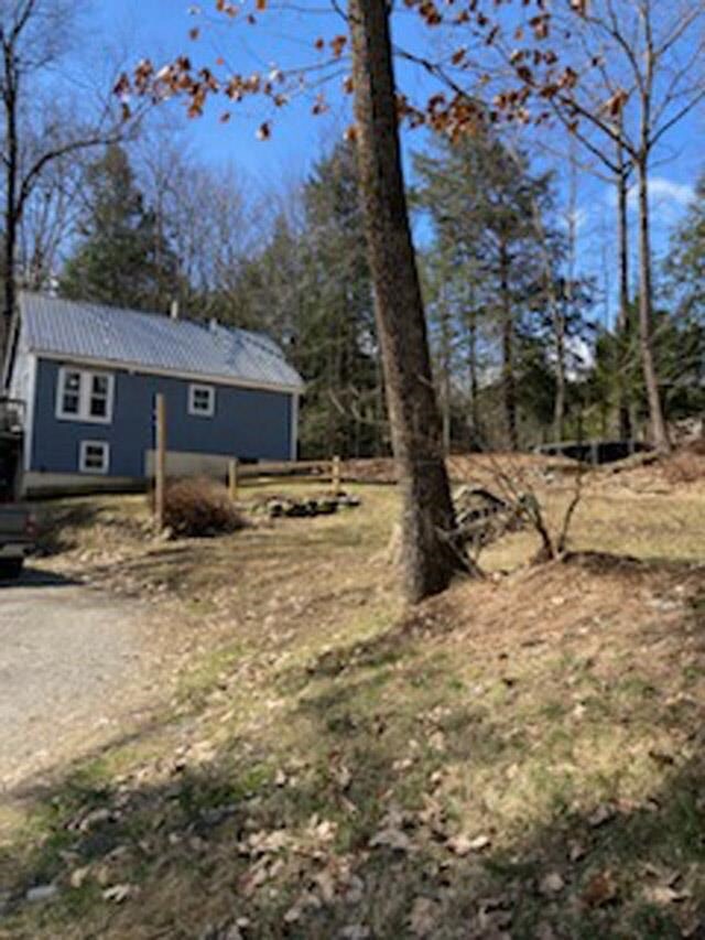 301 S Pine Banks Rd, Putney, VT 05346 - photo 2