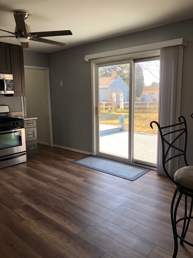 1250 Foran Ln, Aurora, IL 60506 - photo 4