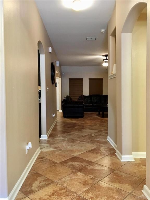 2727 Leslie St, Edinburg, TX 78539 - photo 4