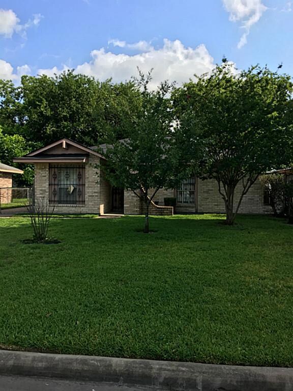 822 Conklin St, Houston, TX 77088 - photo 6