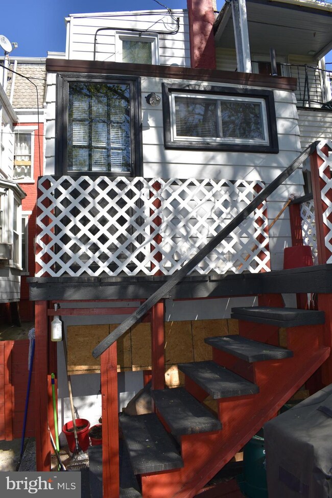 332 N 13th St, Reading, PA 19604 - photo 2