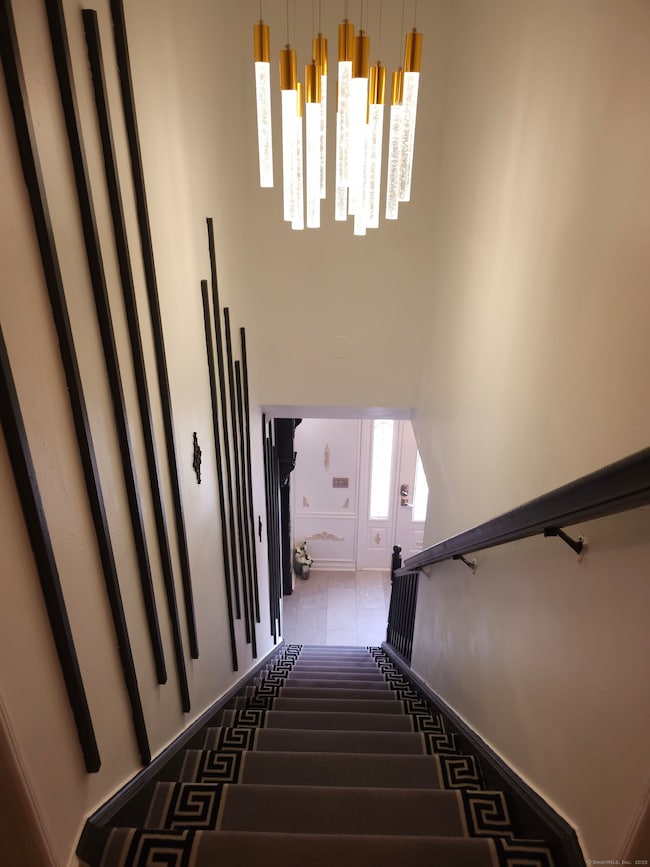 207 Ridgefield Ave, Waterbury, CT 06705 - photo 2