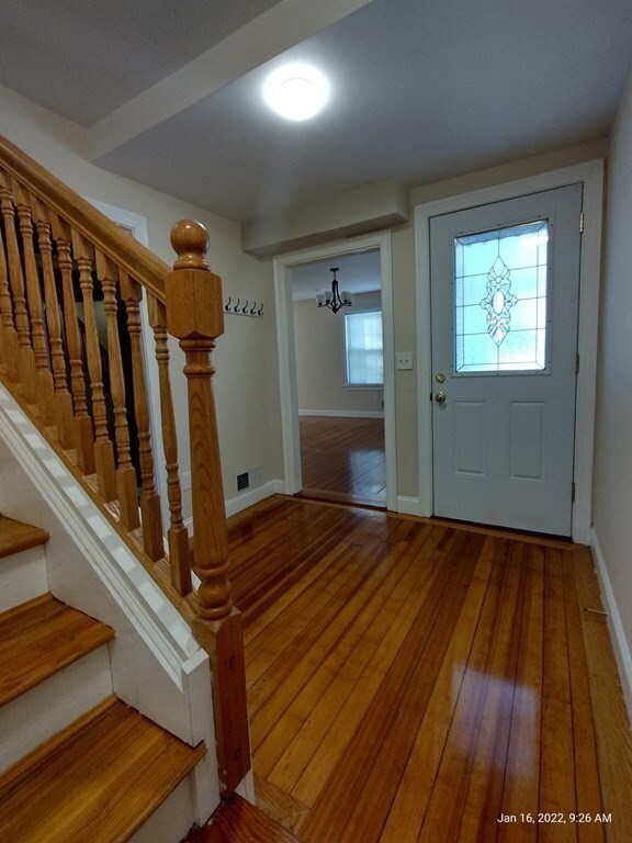 62 Washington St unit 62, Wellesley Hills, MA 02481 - photo 7