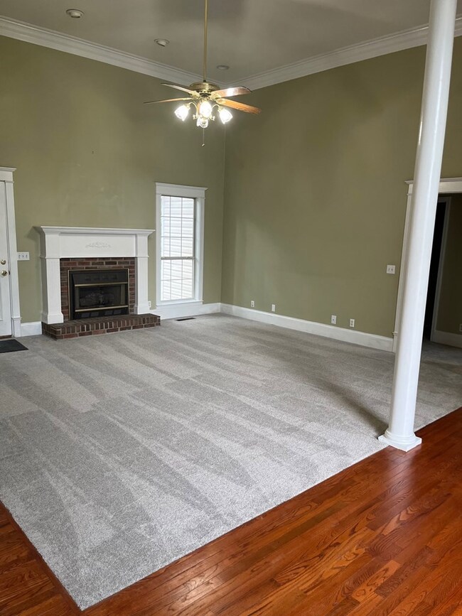 315 Viewmont Dr, Tunnel Hill, GA 30755 - photo 2