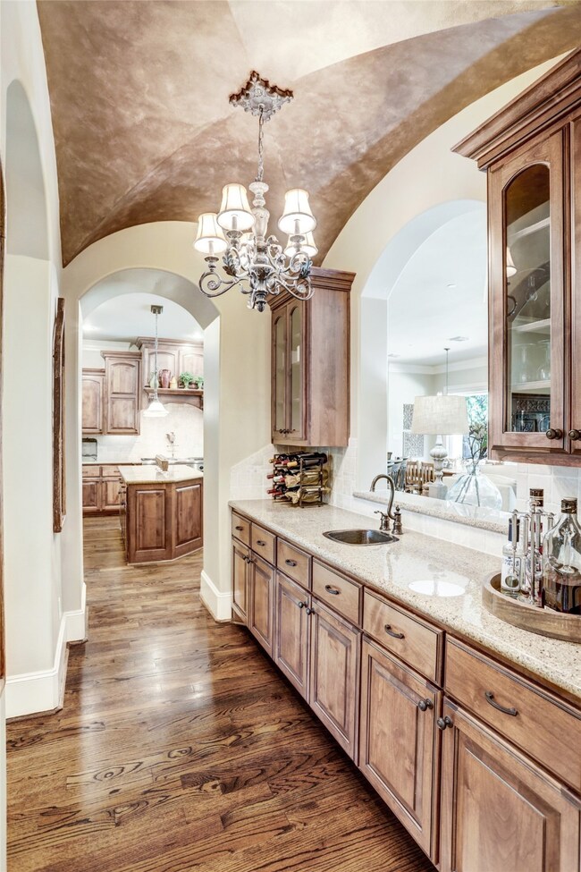 702 Timber Hill Dr, Houston, TX 77024 - photo 5