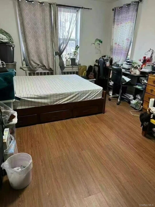 4240 Bowne St unit 2J, Flushing, NY 11355 - photo 7