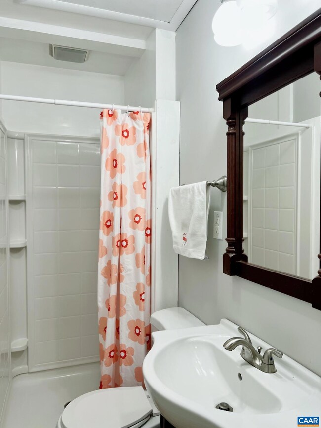 2128 Tarleton Dr, Charlottesville, VA 22901 - photo 6