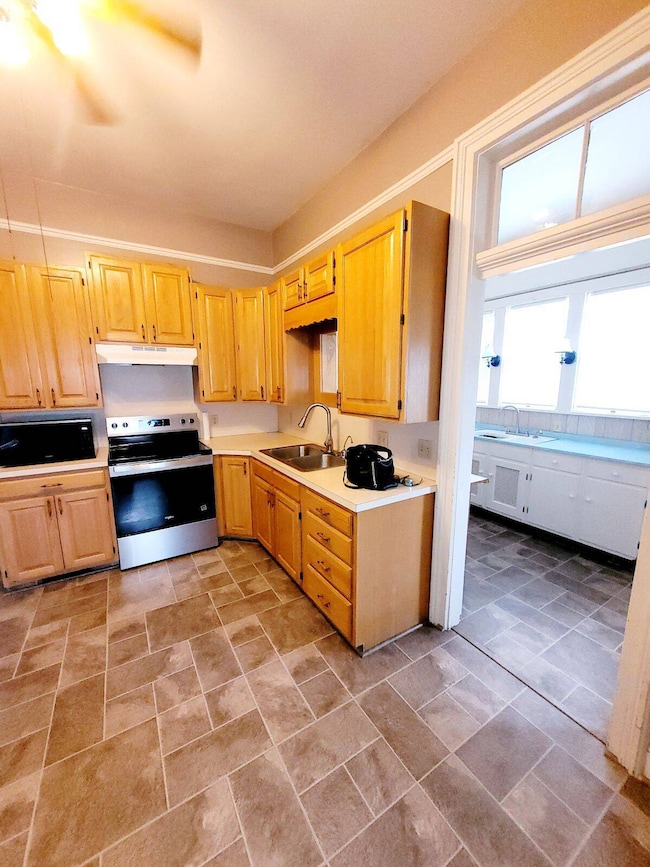 103 W 1st Ave, La Harpe, IL 61450 - photo 5